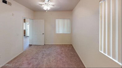 16682 N W Point Pkwy, Unit 3 in Surprise, AZ - Building Photo - Building Photo