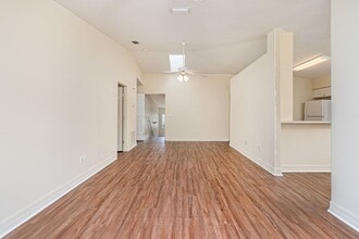 125 Blue Heron Dr in Daytona Beach, FL - Building Photo - Building Photo