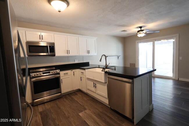 20230 N 32nd Ln in Phoenix, AZ - Building Photo - Building Photo