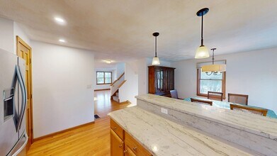 95 Pleasant St in Watertown, MA - Building Photo - Building Photo