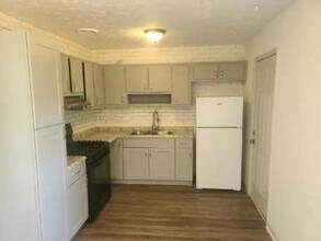 10135 Port Royal Ct in Jonesboro, GA - Building Photo - Building Photo
