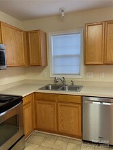 1619 Oak Leaf Dr NW in Hickory, NC - Building Photo - Building Photo