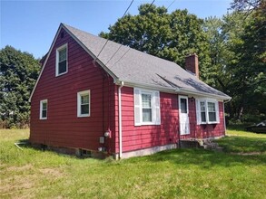 62 Chestnut St in Seekonk, MA - Building Photo - Building Photo