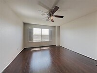 410 Remington Creek Dr photo'