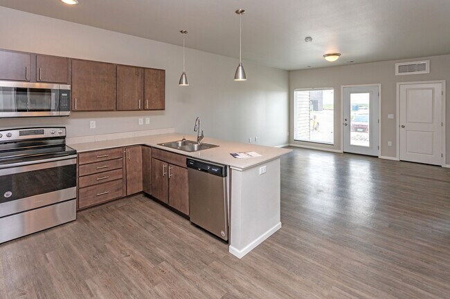 Upscale Living at the Grand off 45th