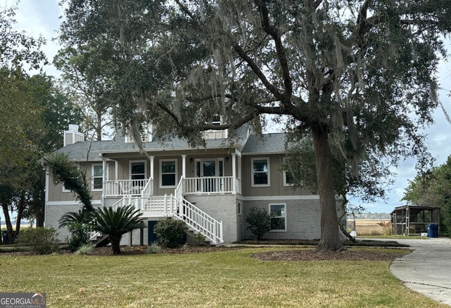 property at 292 Alexanders Ct