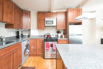 39 Gray St in Boston, MA - Building Photo - Building Photo