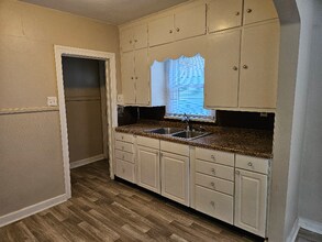 1325 S Hackley St in Muncie, IN - Foto de edificio - Building Photo