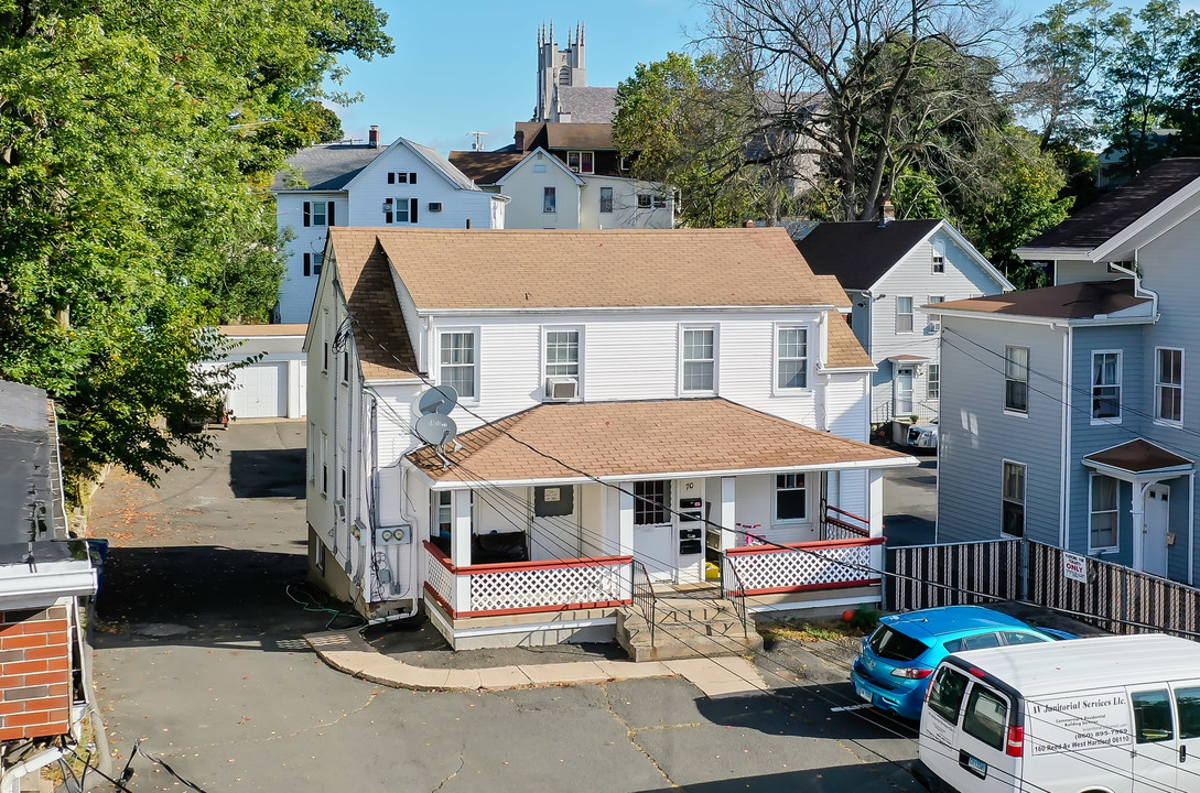 70 Race St in Bristol, CT - Building Photo