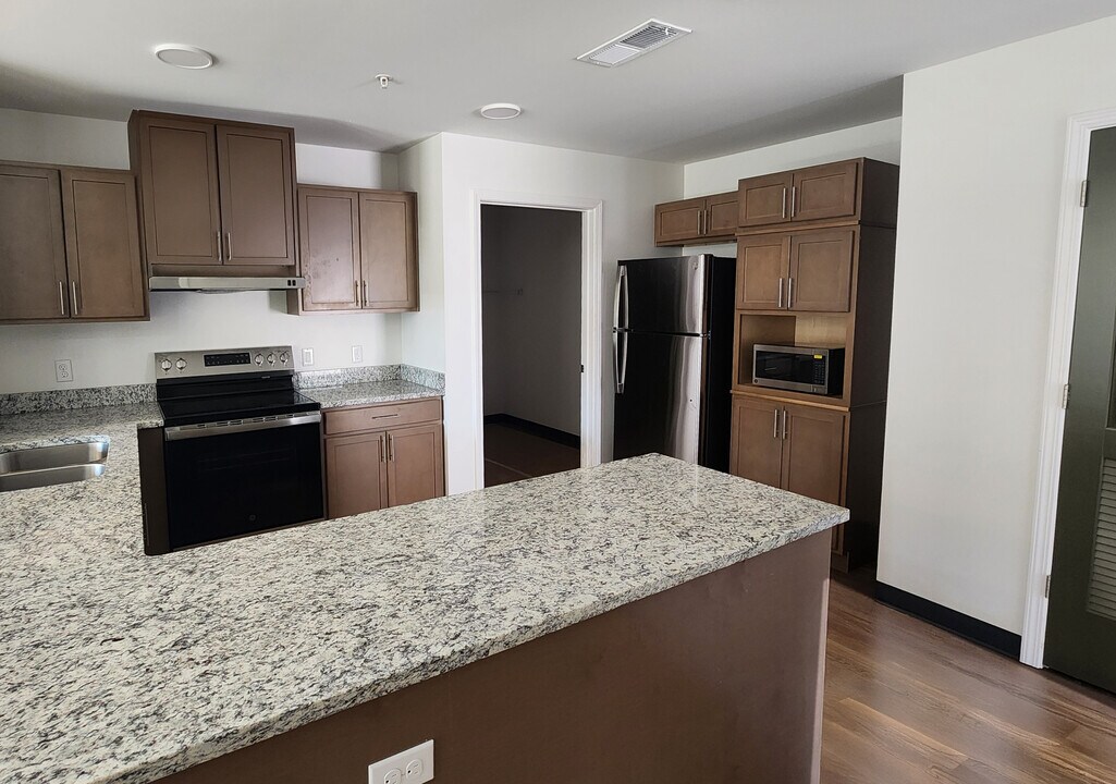 Solace Grove in Decatur, GA - Building Photo