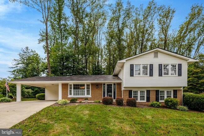 property at 615 Kearney Ct SW
