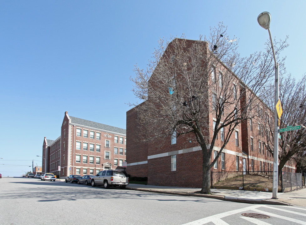 Lakewood Apartments in Baltimore, MD - Building Photo