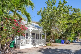 817 Terry Ln in Key West, FL - Building Photo - Building Photo