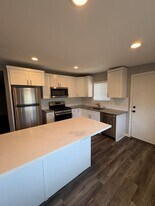 4477 Hilltop Dr in San Diego, CA - Building Photo