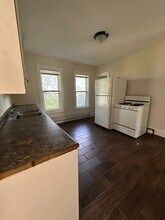 583 Reaney Ave E in St. Paul, MN - Building Photo - Building Photo