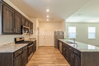 10805 Copper Hills Ln in Fort Worth, TX - Foto de edificio - Building Photo