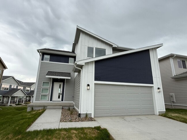 property at 1472 S King's Grv Ave