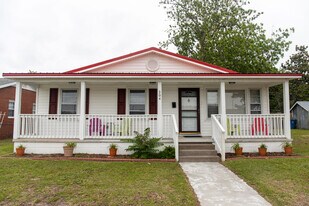 304 N 11th St in Morehead City, NC - Building Photo