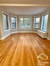 6901 S Paxton Ave in Chicago, IL - Foto de edificio - Building Photo