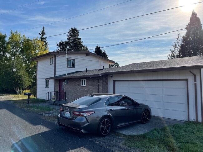 100 Community Dr in Silverlake, WA - Building Photo - Building Photo