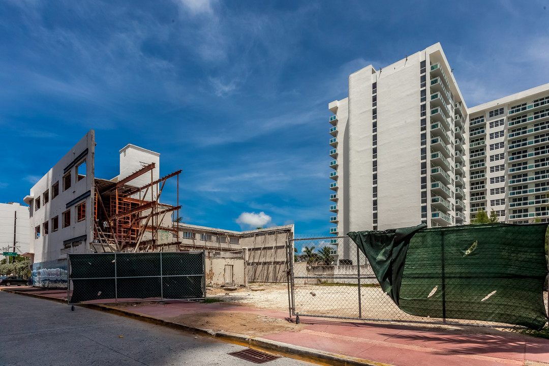 L’Atelier Miami Beach in Miami Beach, FL - Building Photo