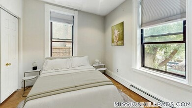 1538 Tremont St in Boston, MA - Foto de edificio - Building Photo