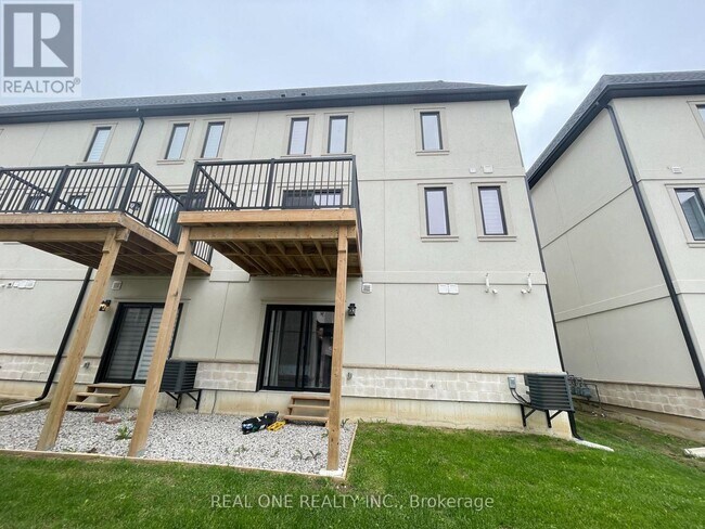 435-435 Callaway Rd in London, ON - Building Photo - Building Photo