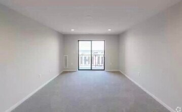 2 Second St-Unit -302 in Revere, MA - Building Photo - Building Photo