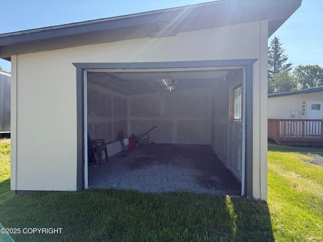4698 Rochelle Rd in Homer, AK - Building Photo - Building Photo
