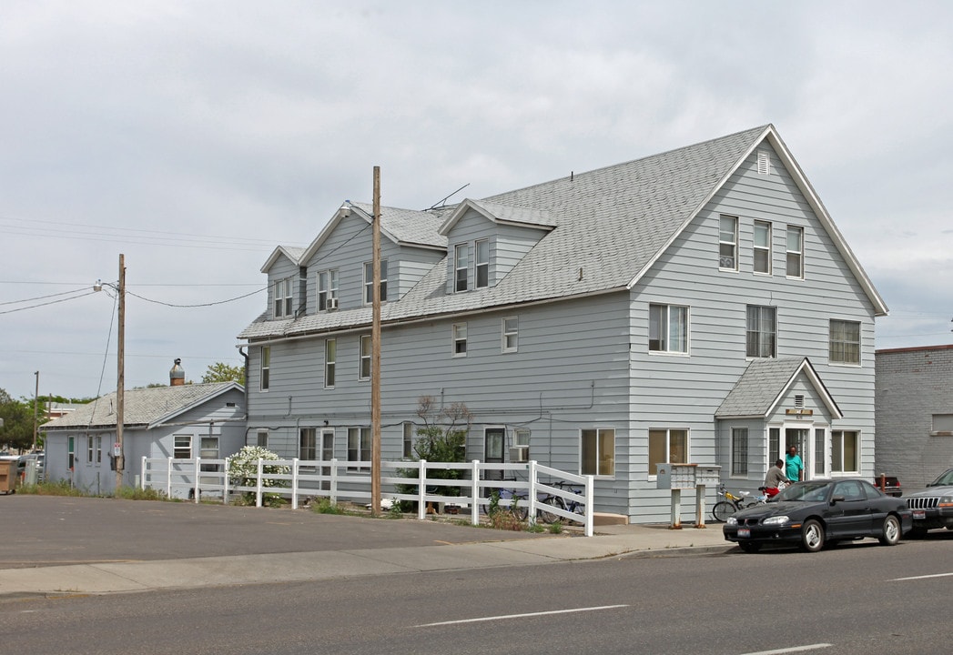 151 2nd Ave E in Twin Falls, ID - Foto de edificio