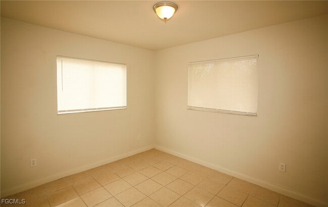 122 Gordon Ave S