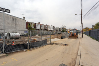 Oakdale Street Apartments in Philadelphia, PA - Building Photo - Building Photo