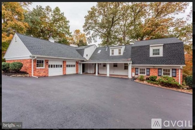 7110 Ayers Meadow Ln