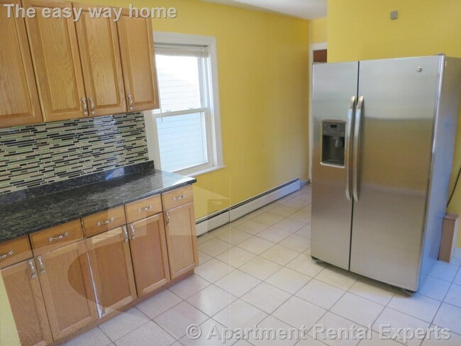 741 Somerville Ave in Somerville, MA - Foto de edificio - Building Photo