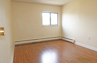 12 Ellery St, Unit #402 in Cambridge, MA - Building Photo - Building Photo