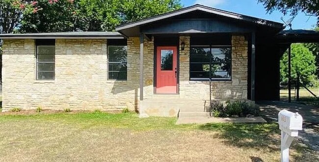 property at 603 Live Oak St
