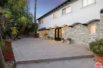 20286 Allentown Dr in Los Angeles, CA - Building Photo - Building Photo