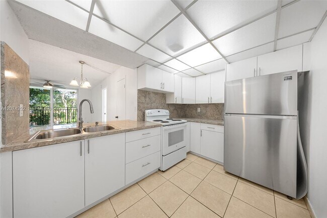 property at 14155 SW 87th St