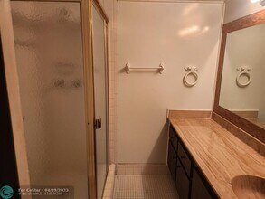 5830 NW 64th Ave in Tamarac, FL - Building Photo - Building Photo