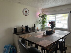 144 Grand Larry St in Anchorage, AK - Building Photo - Building Photo