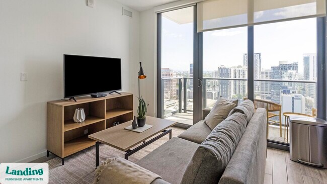 301 SW 1st Ave in Fort Lauderdale, FL - Foto de edificio - Building Photo