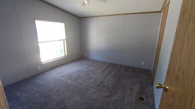 2500 Mann Rd in Clarkston, MI - Building Photo - Building Photo