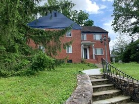 2207 Sulgrave Ave, Unit 2 in Baltimore, MD - Building Photo