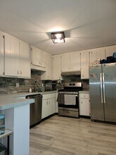 7005 Sumit Wood Dr NW in Kennesaw, GA - Building Photo - Building Photo