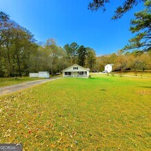 7025 Rico Rd in Palmetto, GA - Foto de edificio - Building Photo