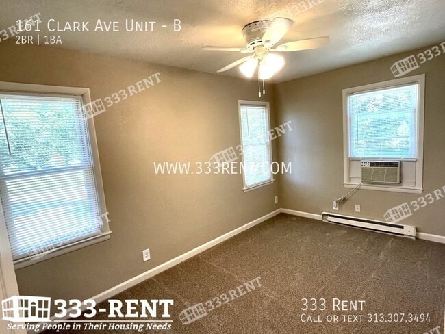 161 Clark Ave in Bonner Springs, KS - Building Photo - Building Photo
