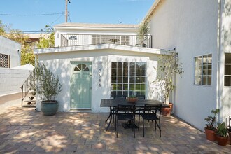 3644 Greenfield Ave, Unit 3644 in Los Angeles, CA - Building Photo - Building Photo