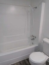 1053 Western Hills Dr in Ferris, TX - Building Photo - Building Photo