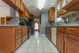 5403 Timpani Dr in Friendswood, TX - Building Photo - Building Photo