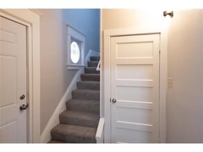 678 Hawthorne Ave E in St. Paul, MN - Building Photo - Building Photo